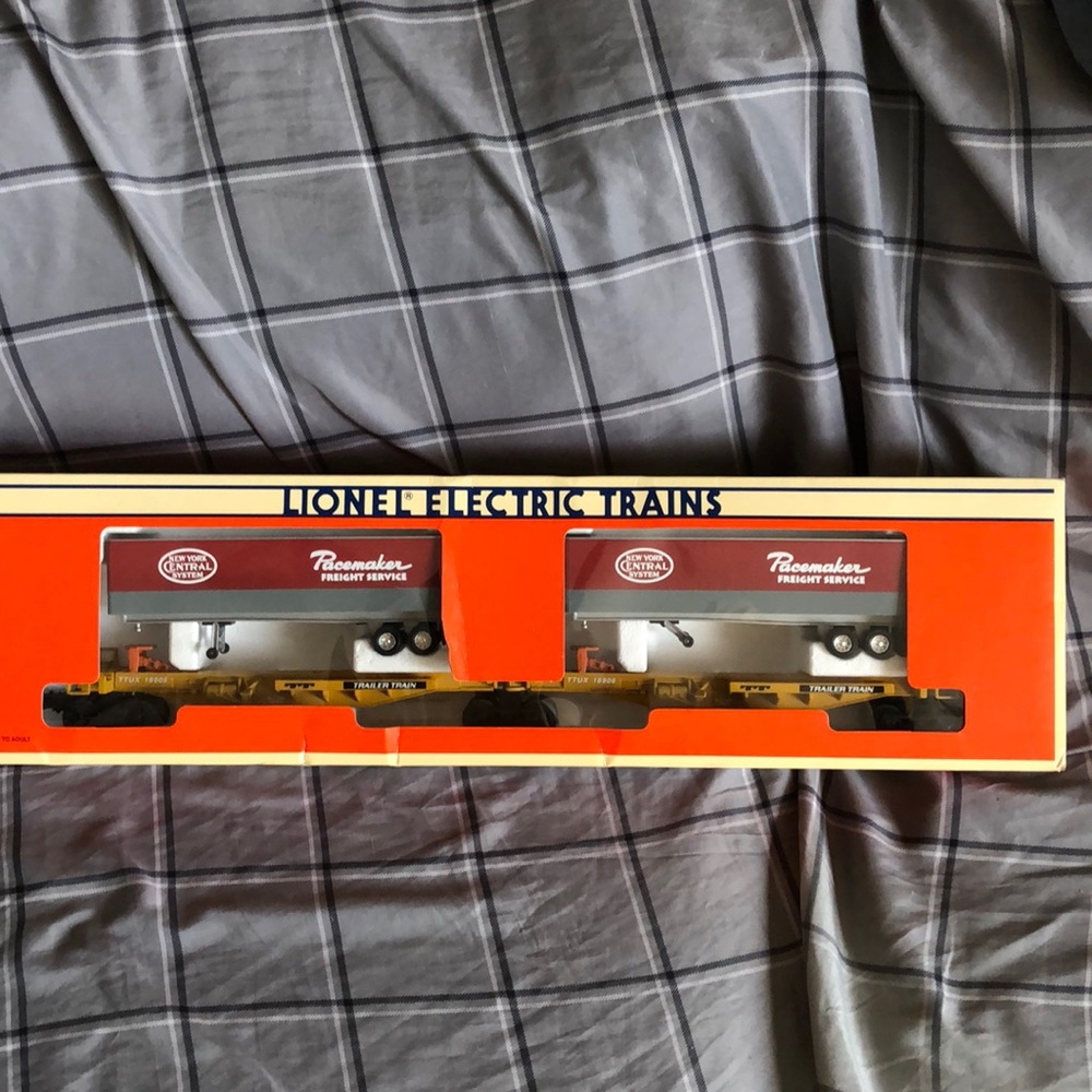 Lionel ttux articulating trailers